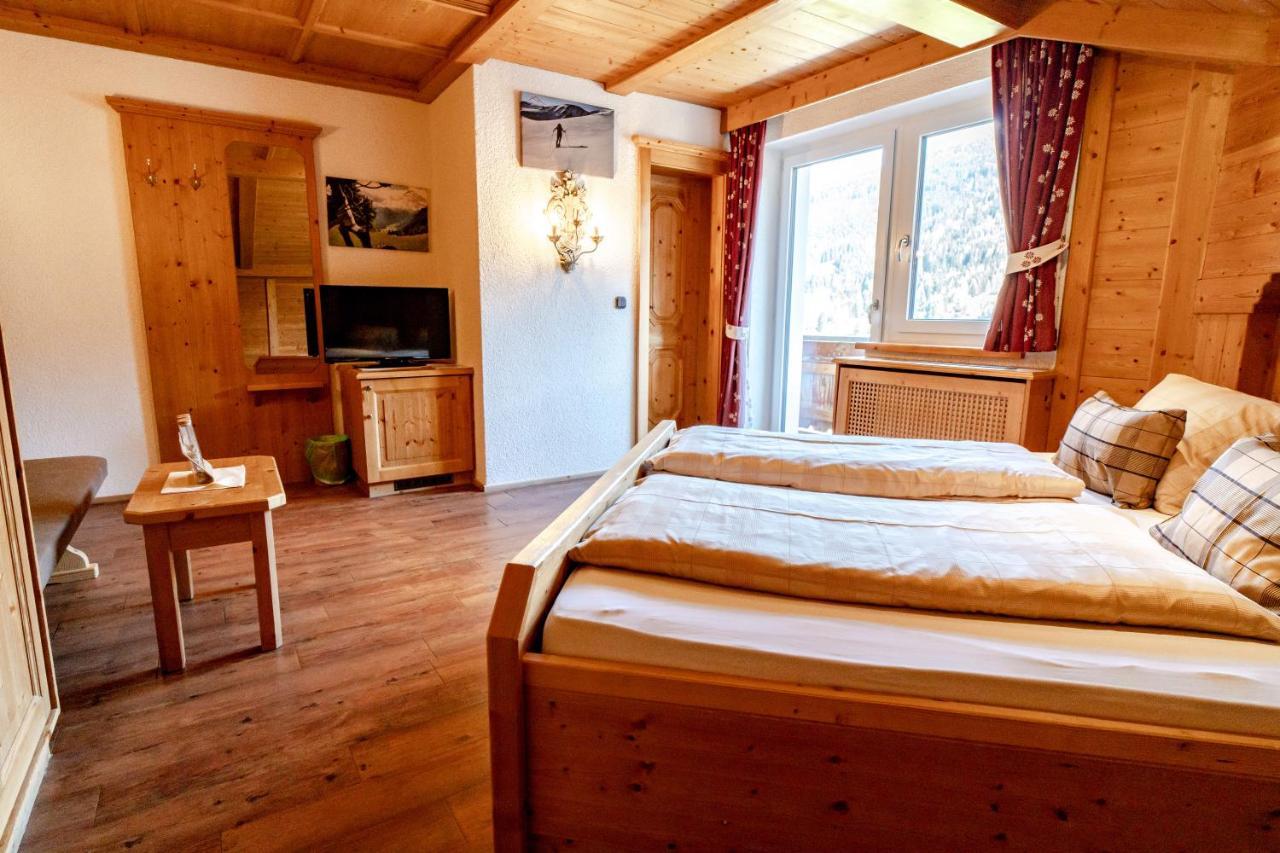 Alpen Gasthof Apartments Hohe Burg Trins Extérieur photo