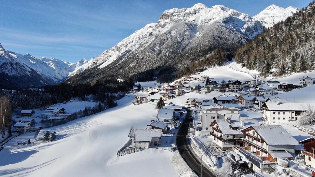 Alpen Gasthof Apartments Hohe Burg Trins Extérieur photo
