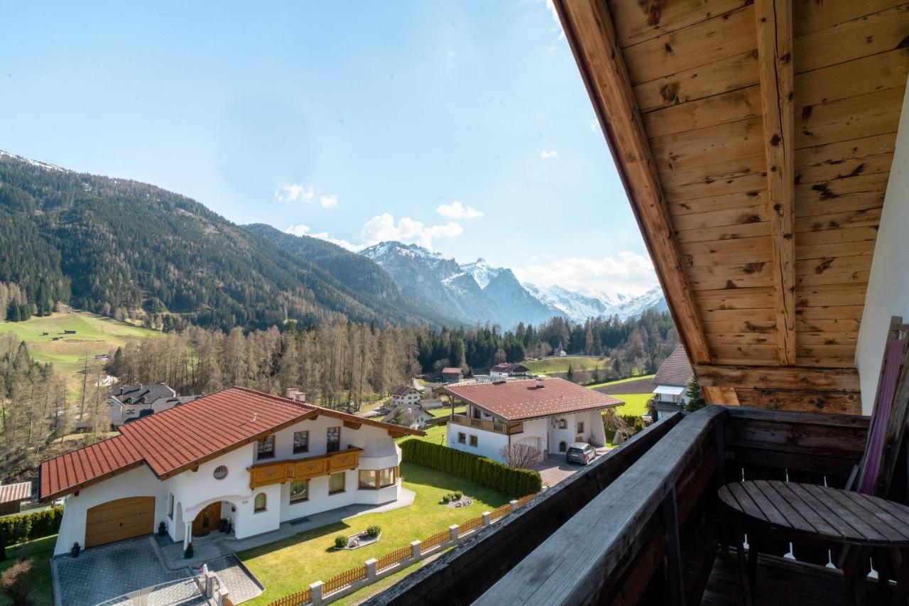 Alpen Gasthof Apartments Hohe Burg Trins Extérieur photo